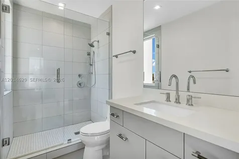 6100 N Ocean Drive Hollywood FL 33019