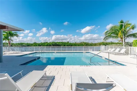 6100 N Ocean Drive Hollywood FL 33019