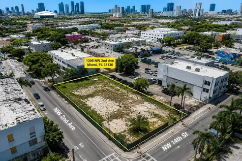 1305 NW 2nd Avenue Miami FL 33136
