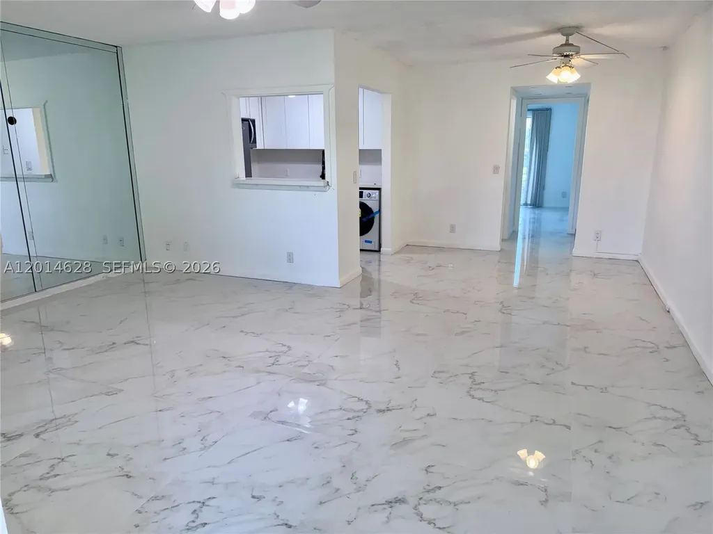 272 Dorset Boca Raton FL 33434