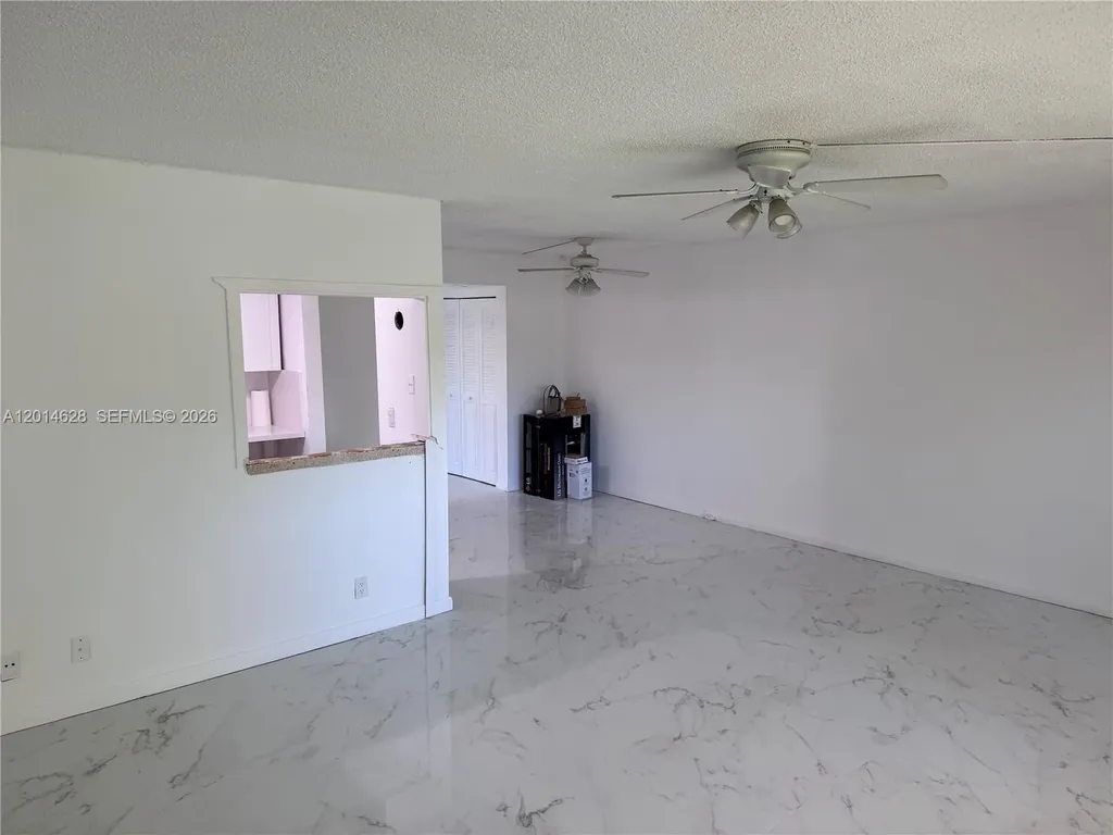 272 Dorset Boca Raton FL 33434