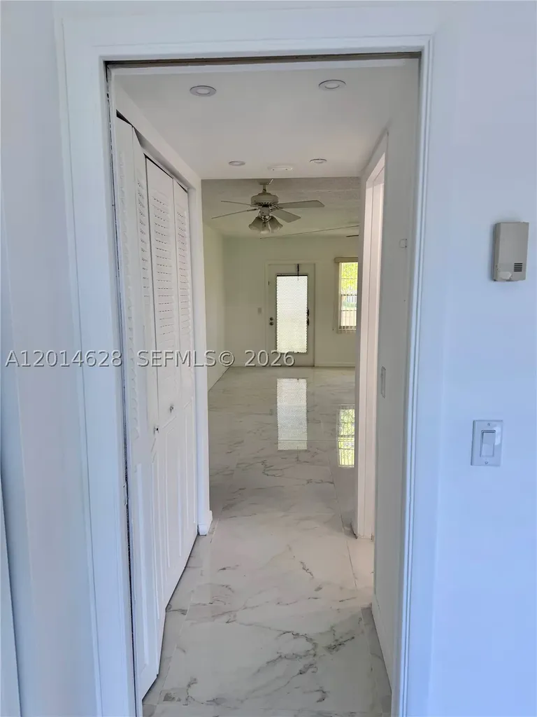 272 Dorset Boca Raton FL 33434