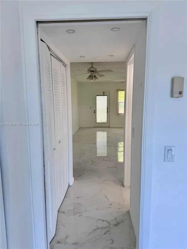 272 Dorset Boca Raton FL 33434