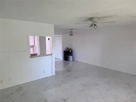 272 Dorset G Boca Raton FL 33434