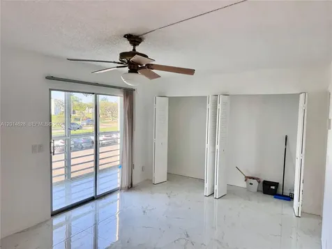 272 Dorset G Boca Raton FL 33434