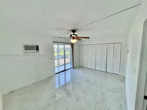 272 Dorset Boca Raton FL 33434