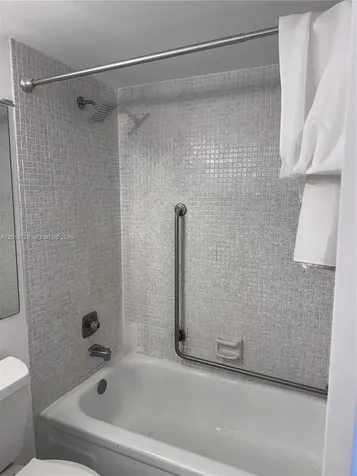 272 Dorset G Boca Raton FL 33434