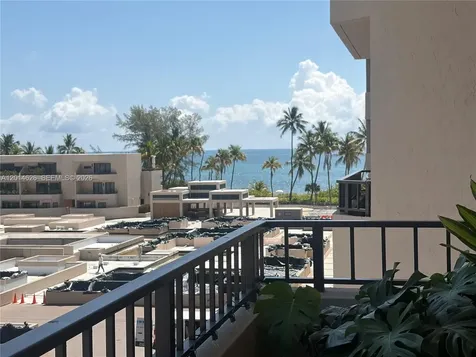 201 Crandon Boulevard Key Biscayne FL 33149