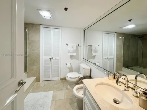 201 Crandon Boulevard Key Biscayne FL 33149