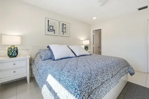 1501 S Ocean Boulevard Lauderdale By The Sea FL 33062