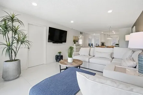 1501 S Ocean Boulevard Lauderdale By The Sea FL 33062