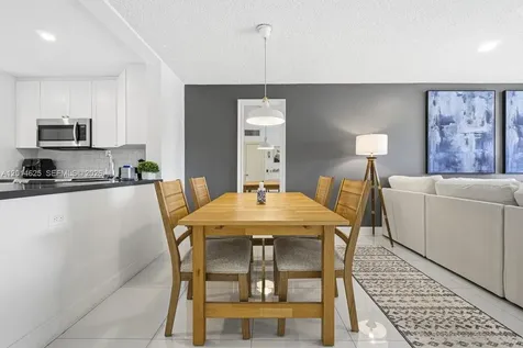 1501 S Ocean Boulevard Lauderdale By The Sea FL 33062