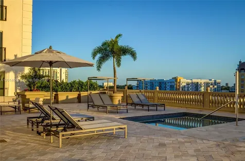 10 Aragon Avenue Coral Gables FL 33134