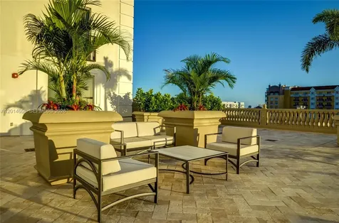 10 Aragon Avenue Coral Gables FL 33134