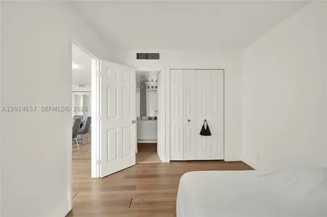 20335 W Country Club Drive Aventura FL 33180