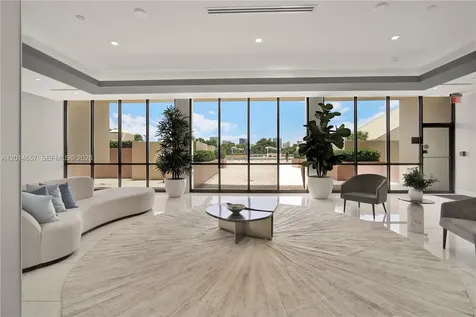 20335 W Country Club Drive Aventura FL 33180