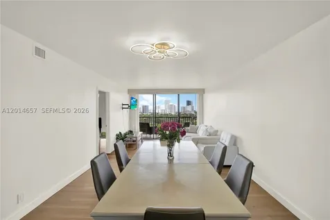 20335 W Country Club Drive Aventura FL 33180