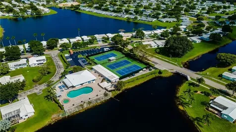 8621 NW 12th Street Plantation FL 33322
