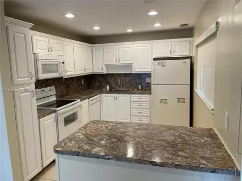 8621 NW 12th Street Plantation FL 33322