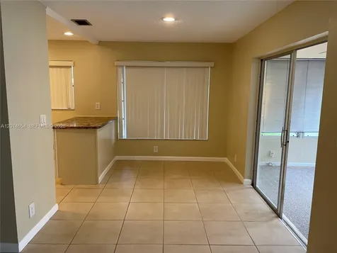 8621 NW 12th Street Plantation FL 33322