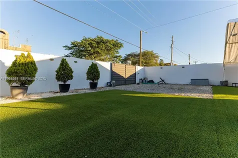 727 S 21st Avenue Hollywood FL 33020