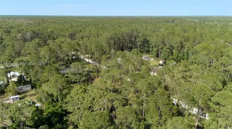 2124 East Pwky DeLand FL 32724