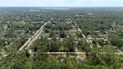 2124 East Pwky DeLand FL 32724