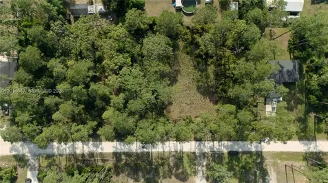 2124 East Pwky DeLand FL 32724