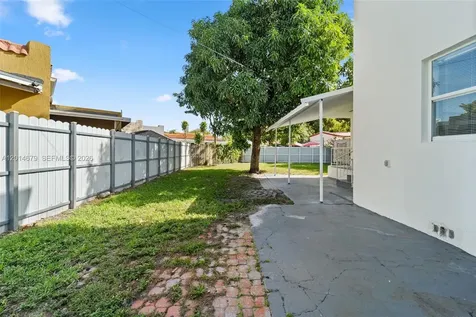 255 Beacom Boulevard Miami FL 33135