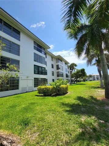 3640 Whitehall Drive West Palm Beach FL 33401