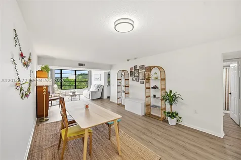 3640 Whitehall Drive West Palm Beach FL 33401