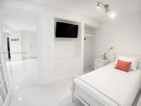 6917 Collins Avenue Miami Beach FL 33141
