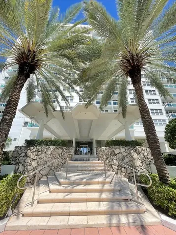6917 Collins Avenue Miami Beach FL 33141