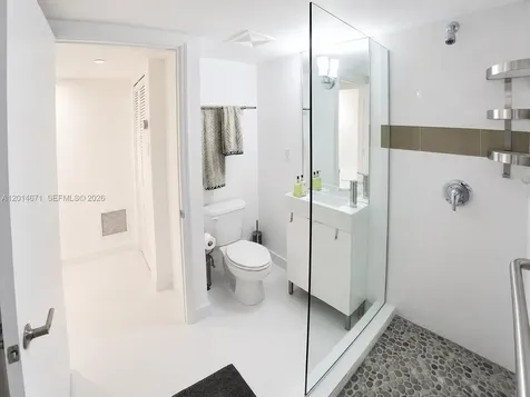 6917 Collins Avenue Miami Beach FL 33141