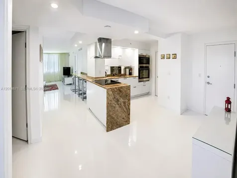 6917 Collins Avenue Miami Beach FL 33141