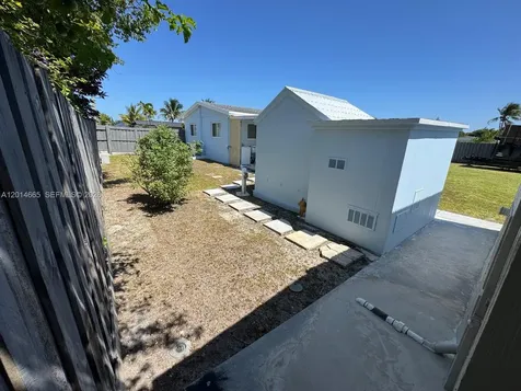 19500 SW 115th Avenue Miami FL 33157