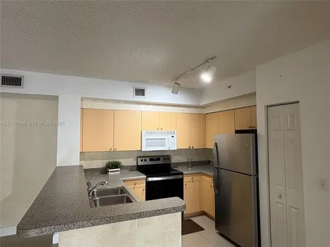 8030 N Nob Hill Road Tamarac FL 33321