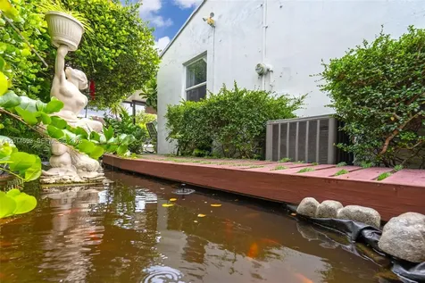 2222 NW 105th Street Miami FL 33147