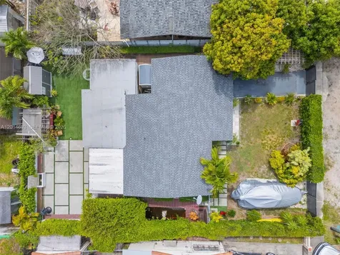 2222 NW 105th Street Miami FL 33147