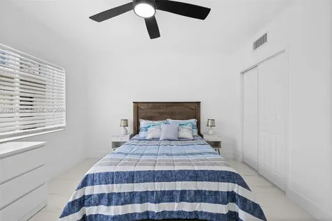 7333 Gary Avenue Miami Beach FL 33141