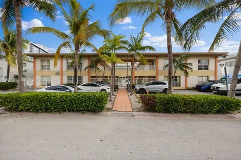 7333 Gary Avenue Miami Beach FL 33141