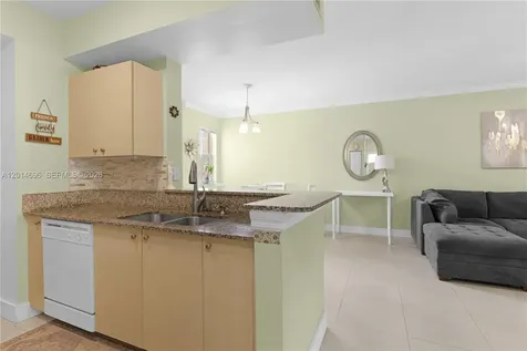 2486 Centergate Drive Miramar FL 33025