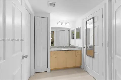 2486 Centergate Drive Miramar FL 33025