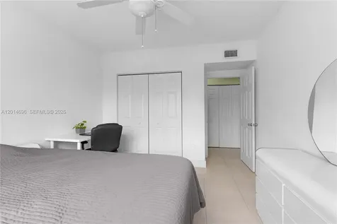 2486 Centergate Drive Miramar FL 33025