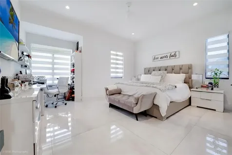 7830 SW 117th Street Pinecrest FL 33156
