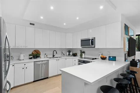 141 Crandon Boulevard Key Biscayne FL 33149