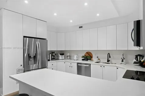 141 Crandon Boulevard Key Biscayne FL 33149