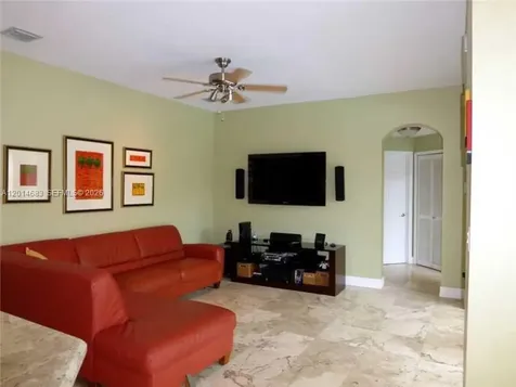 9026 SW 160th Terrace Palmetto Bay FL 33157