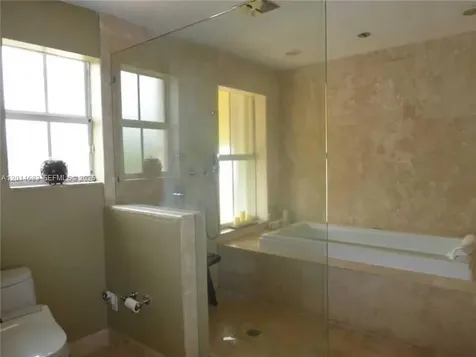 9026 SW 160th Terrace Palmetto Bay FL 33157
