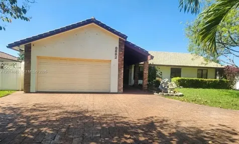 8882 SW 1st Place Coral Springs FL 33071